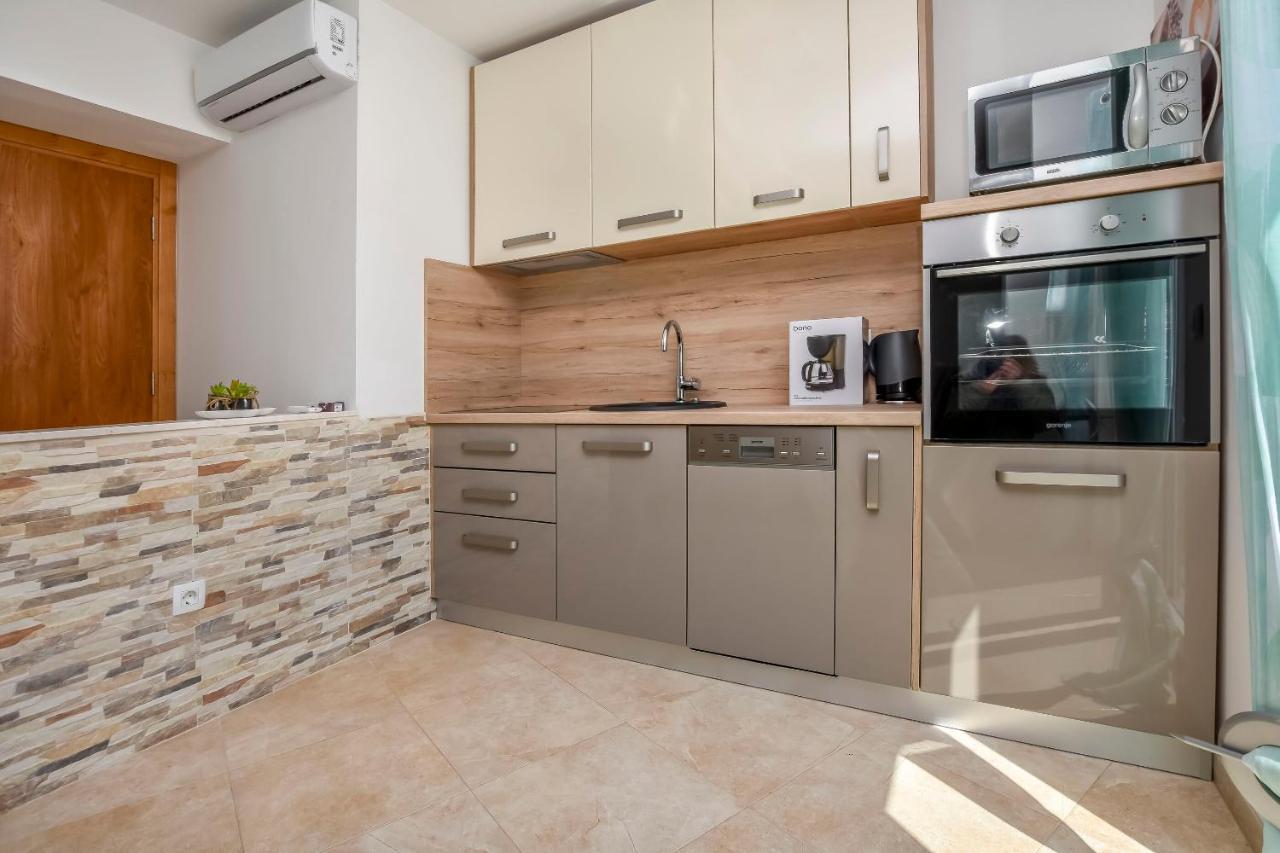Apartments Jelena Rogoznica  Luaran gambar